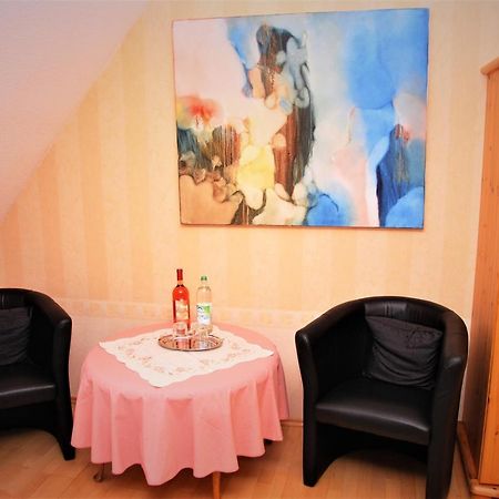 Apartment Renate Oberasbach Exteriör bild